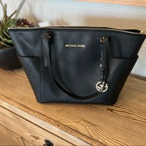 Micheal Kors Bag
